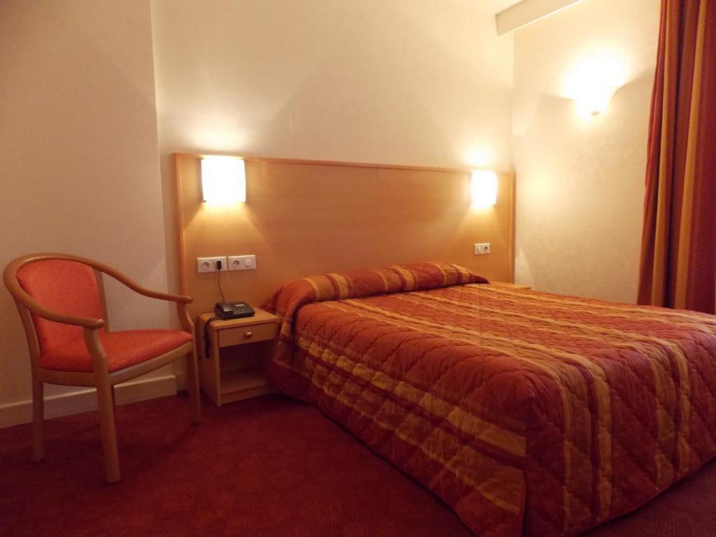 Hotel Chambord Vichy Phòng bức ảnh