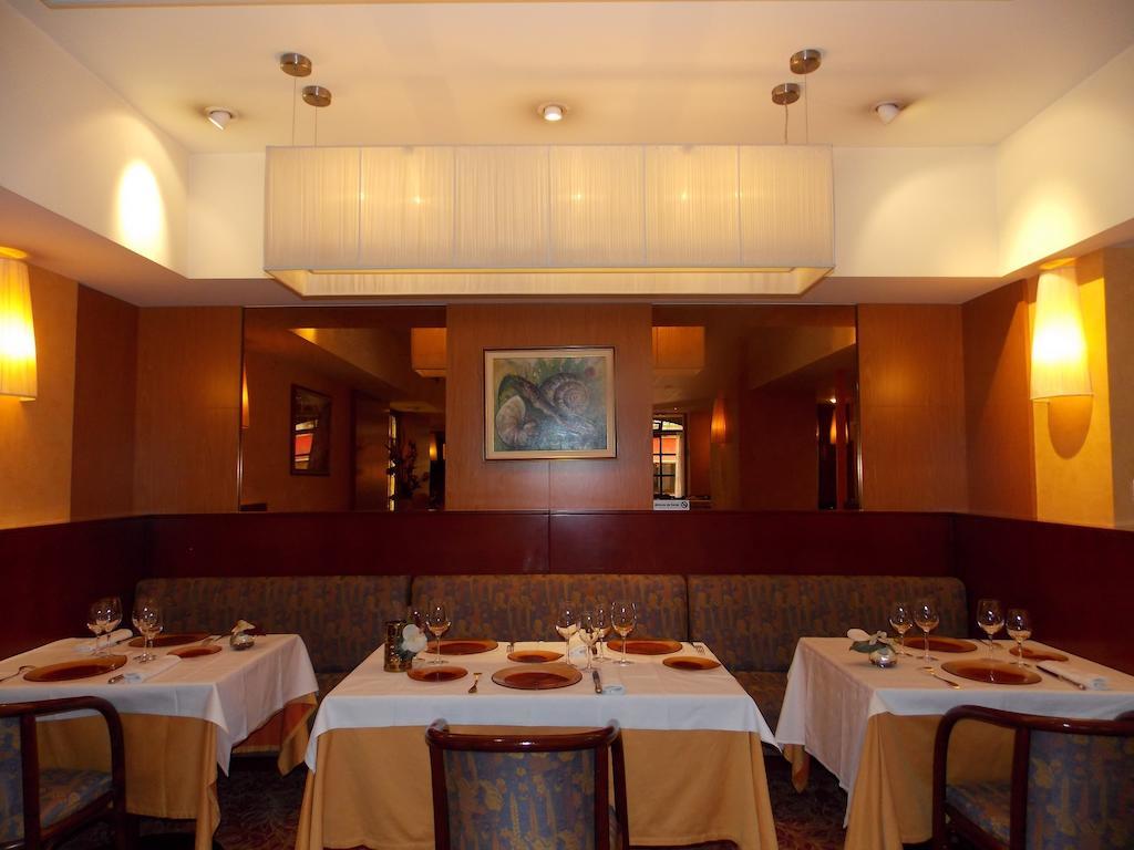 Hotel Chambord Vichy Ngoại thất bức ảnh